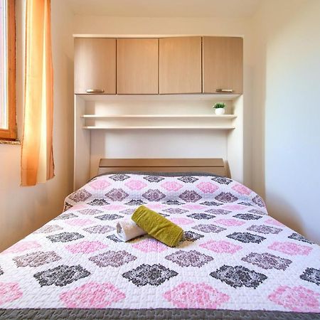 Rasopasno Apartment With Terrace And Private Parking Esterno foto