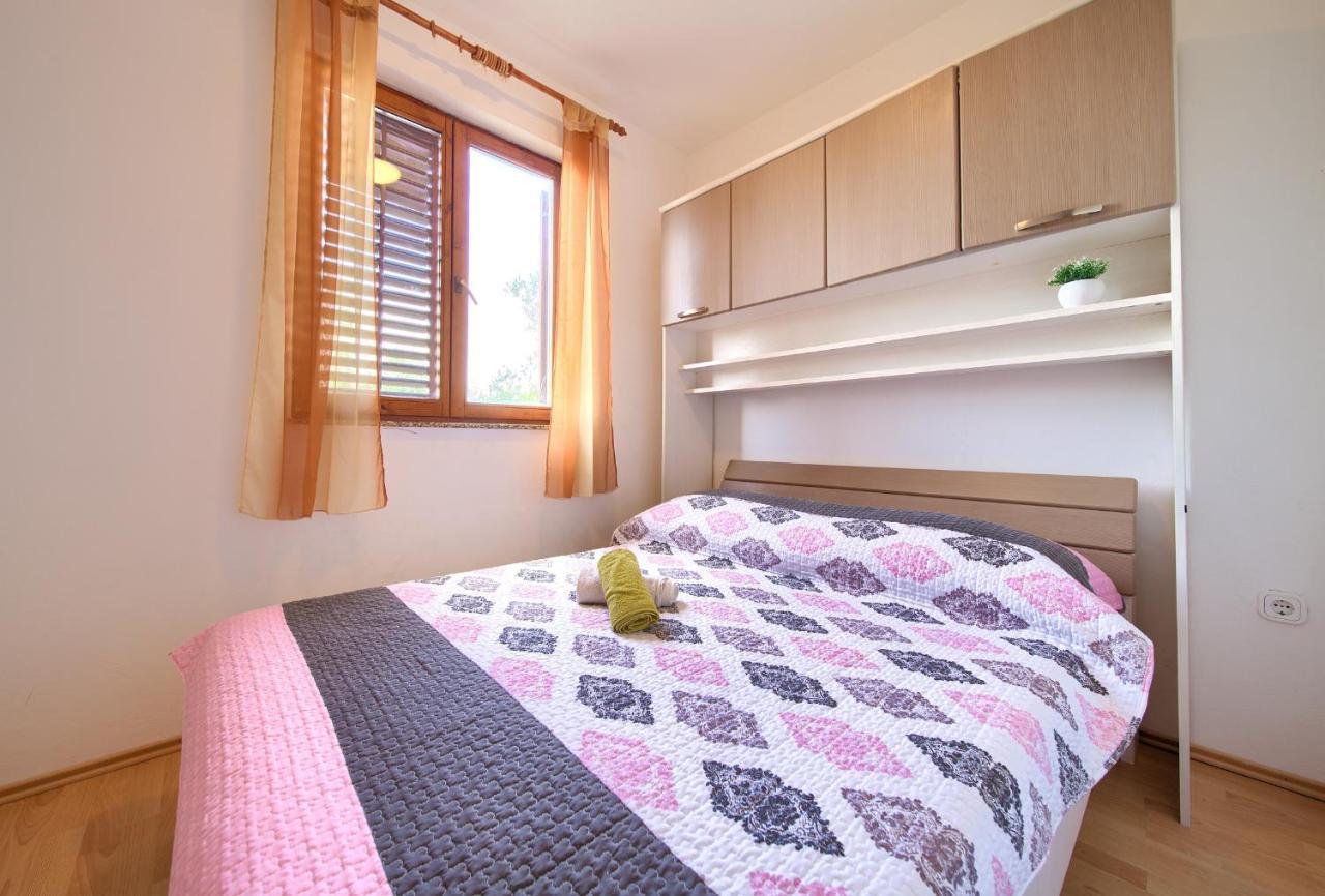 Rasopasno Apartment With Terrace And Private Parking Esterno foto