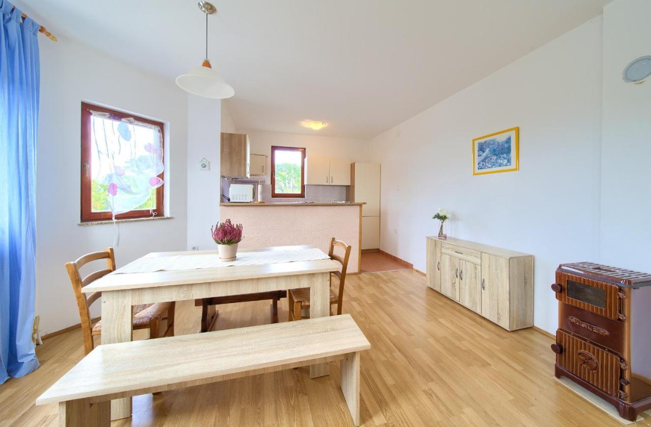 Rasopasno Apartment With Terrace And Private Parking Esterno foto